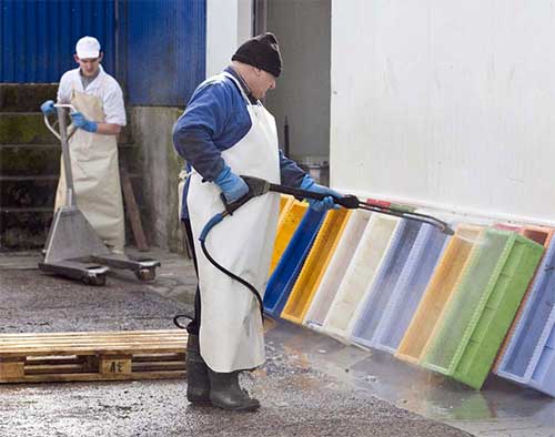 industrial leaners in use
